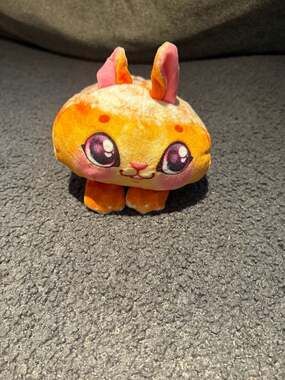 Cookeez Makery Baked Treatz Plush Scented Cinnamon Cat & Bunny Works